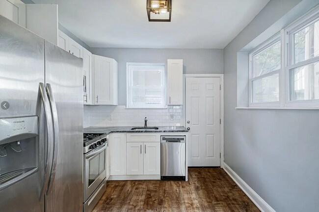 Foto del edificio - Renovated Grays Ferry Gem with Modern Charm