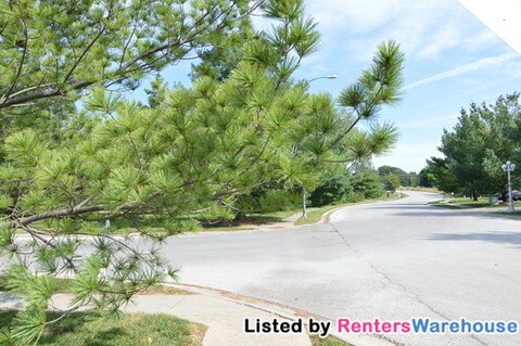 Building Photo - 2304 NE 68th St