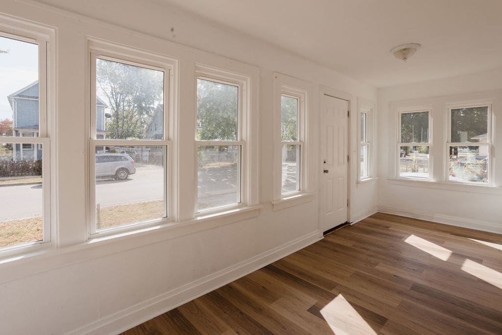 Primary Photo - 714 Helmholz Ave