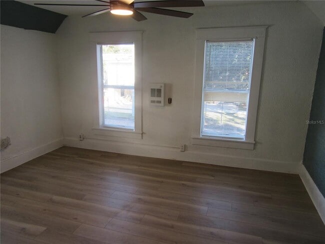 Foto del edificio - 524 3rd St N