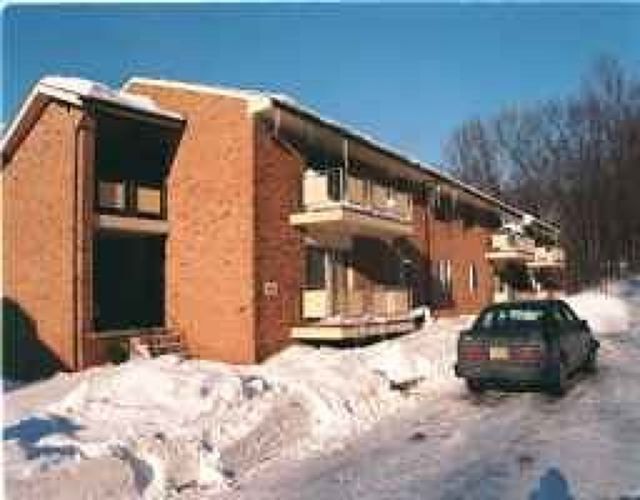 Primary Photo - 100 Seward St