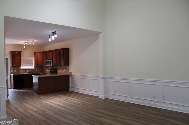 Building Photo - 8100 Burkhalter Rd
