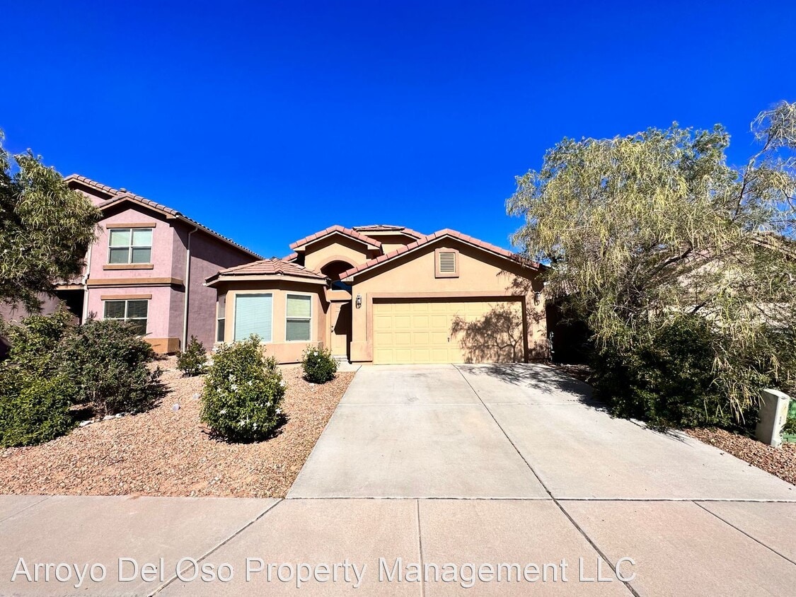 Primary Photo - 4 br, 2 bath House - 830 Prairie Sage Street
