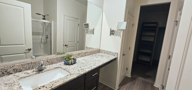 Foto del edificio - 10310 Spanish Moss Dr