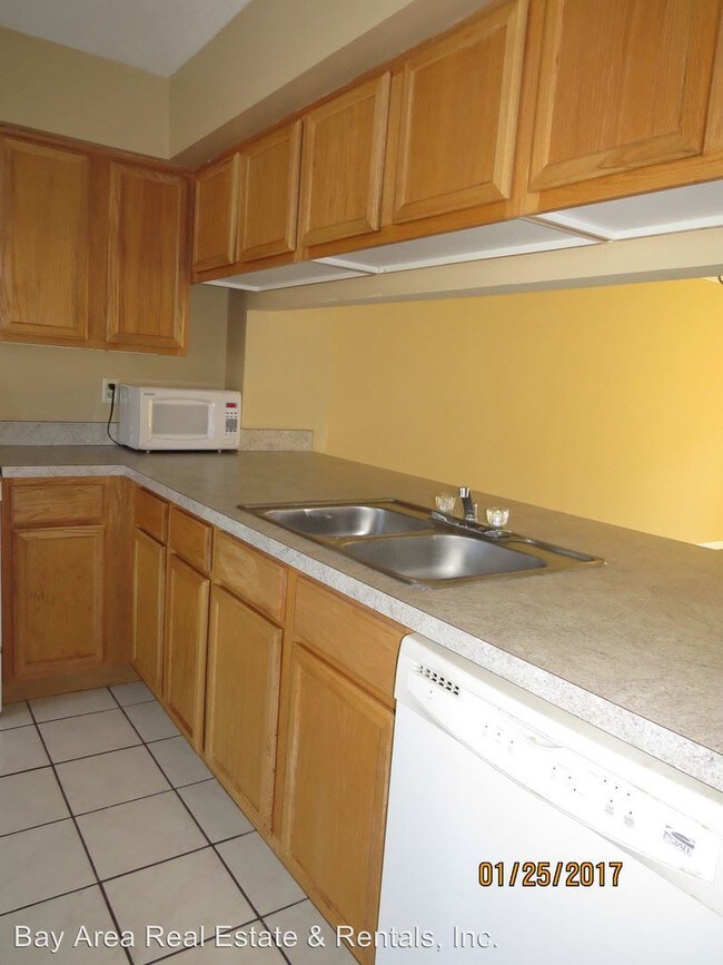 Building Photo - 5110 Sunridge Palms Dr