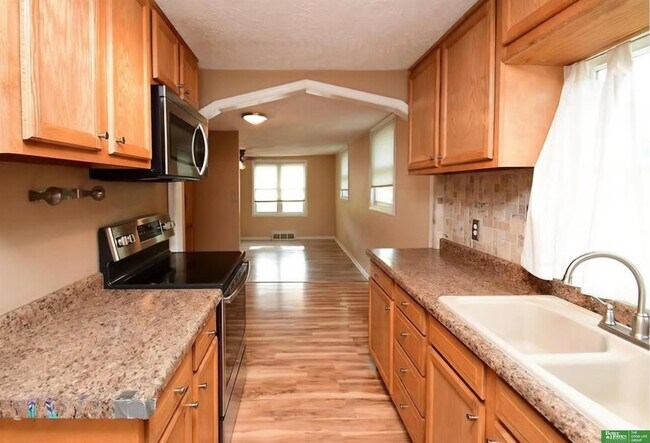 Building Photo - 2302 N 204th St