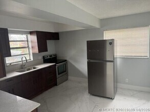 Building Photo - 4210 Riverside Dr