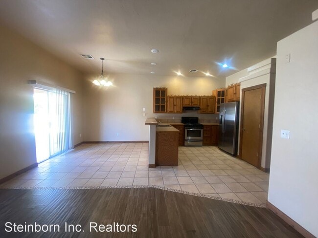 Building Photo - 3 br, 2 bath House - 5071 Calle Verde