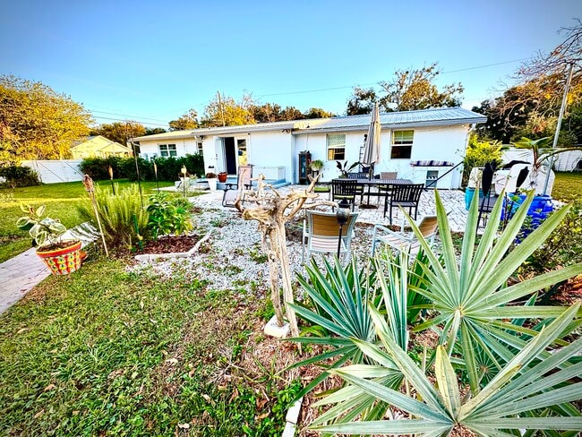 Patio trasero - 60 Julia St