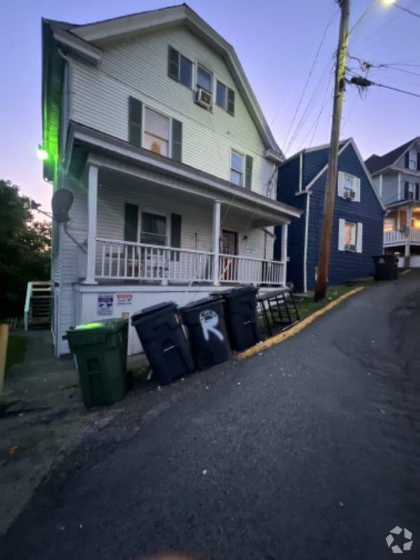 Pet Friendly Apartments For Rent in WV 277 Rentals