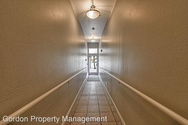 Building Photo - 2 br, 2 bath House - 565 Arguello Blvd Unit 2