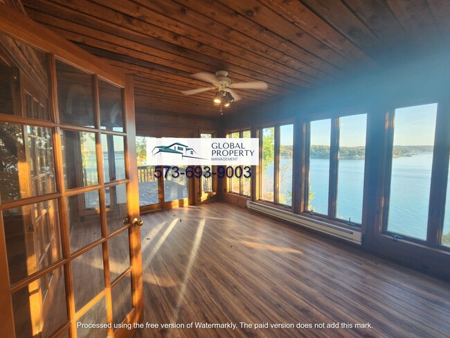 Building Photo - Lakefront 3 bedroom home for rent at the Lake