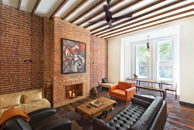 Building Photo - 1217 N St NW