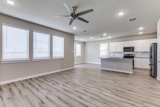 Foto del edificio - 3108 Leatherwood Ln