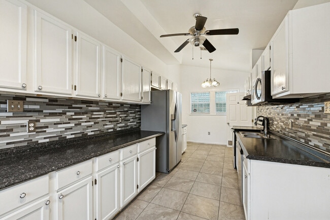 Photo - 2920 Philip St House