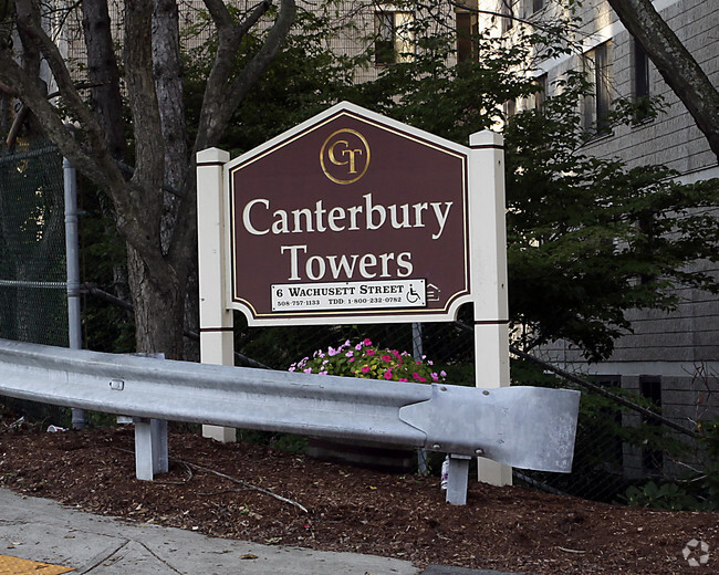 Foto del edificio - Canterbury Towers