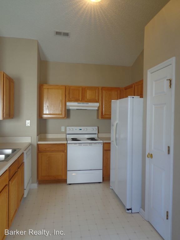 Building Photo - 3 br, 2 bath House - 725 Southgate Drive