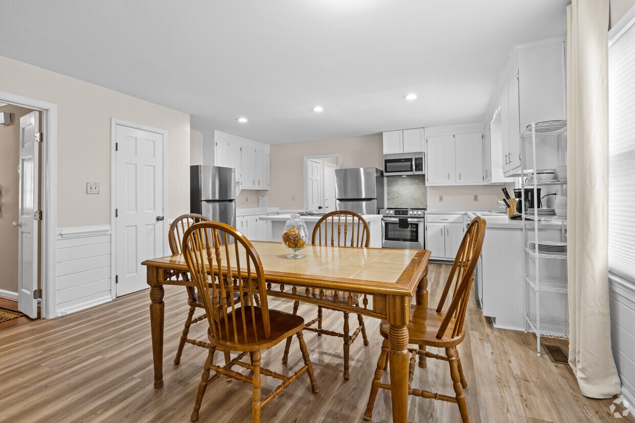 29 Sarfan Dr Unit 3, Hampton, VA 23664 Houses for Rent Hampton, VA