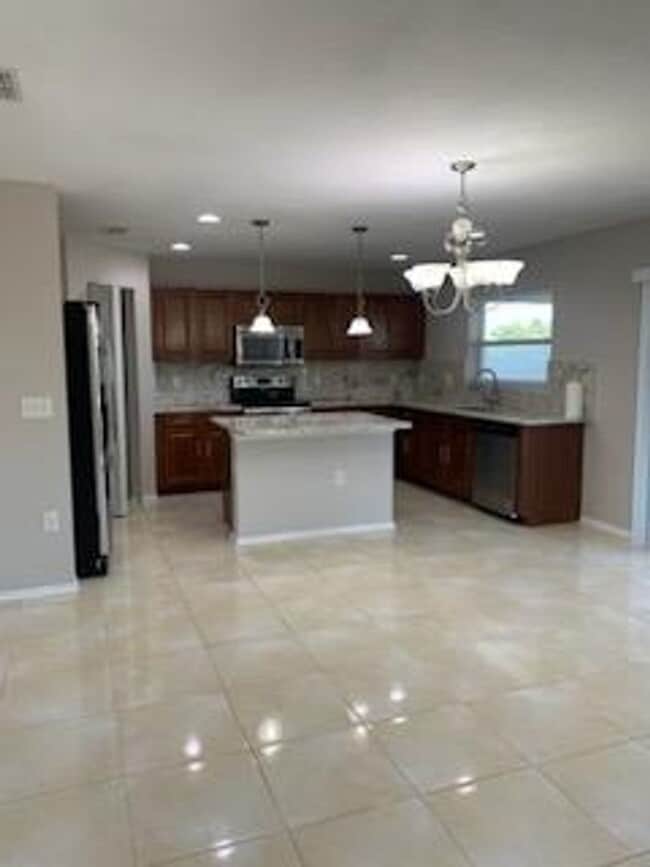 PUNTA GORDA CREEKSIDE ANNUAL RENTALLARG... House Rental in Punta