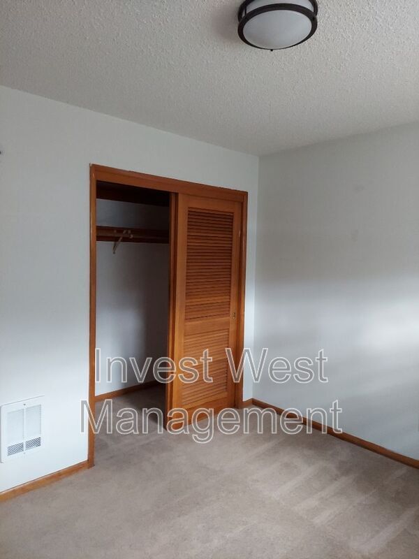 Foto del edificio - 8903 NE 36th St