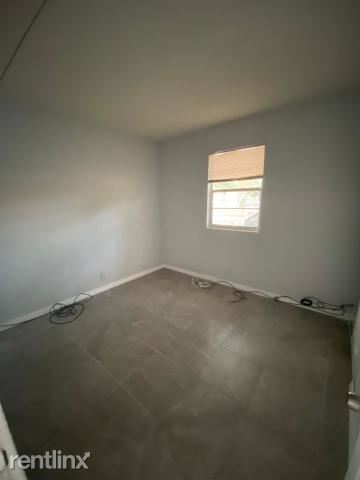 Building Photo - 2 br, 1 bath  - 608 5th St
