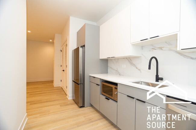 Building Photo - 3821 N Ashland Ave