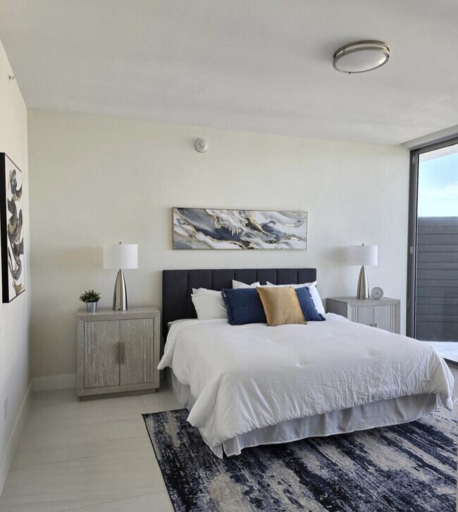 Foto del edificio - 3100 N Ocean Dr