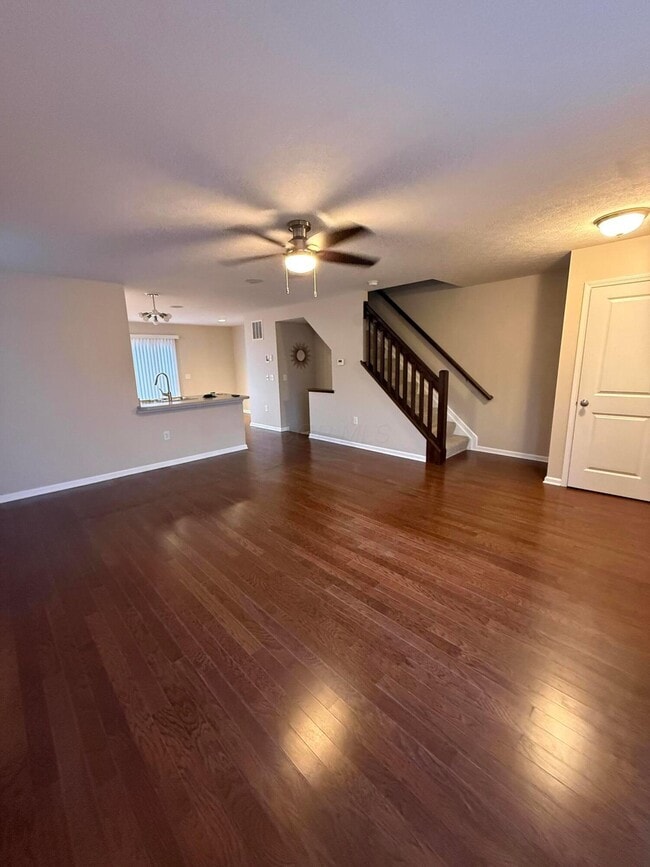 Building Photo - 5936 Bridgehampton Dr