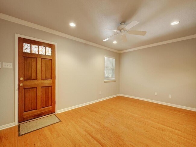 Foto del edificio - 1500 East Side Dr