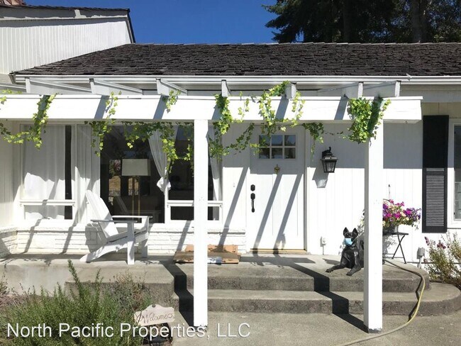 Foto del edificio - 3 br, 1.5 bath House - 820 84th Ave NE