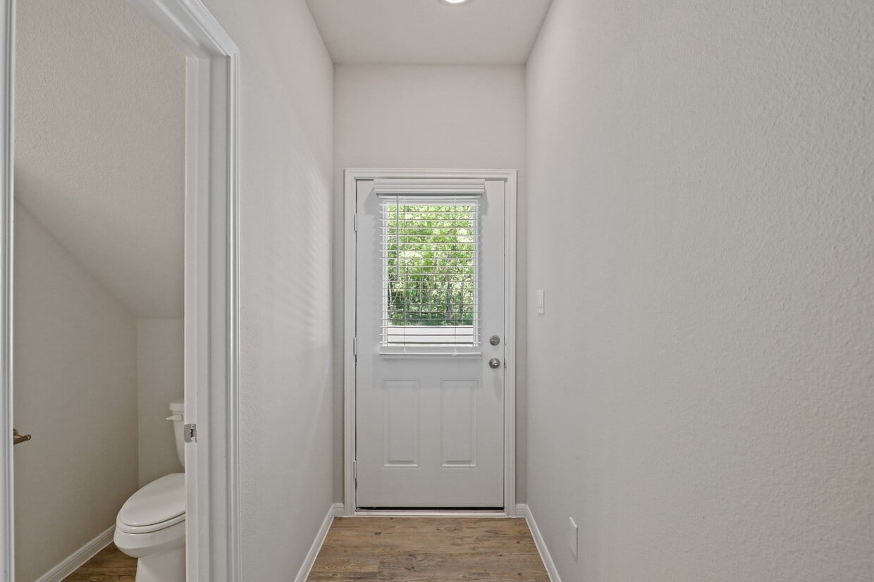 Building Photo - 13502 Axel Ln