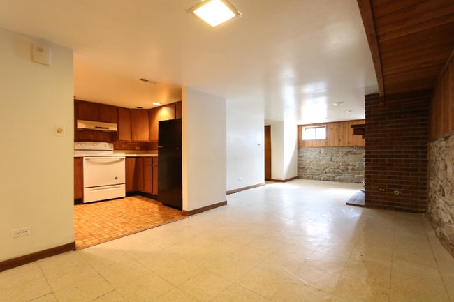 Building Photo - 1426 W Flournoy St