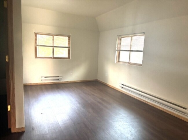 Foto del edificio - 120 S Garden Ave