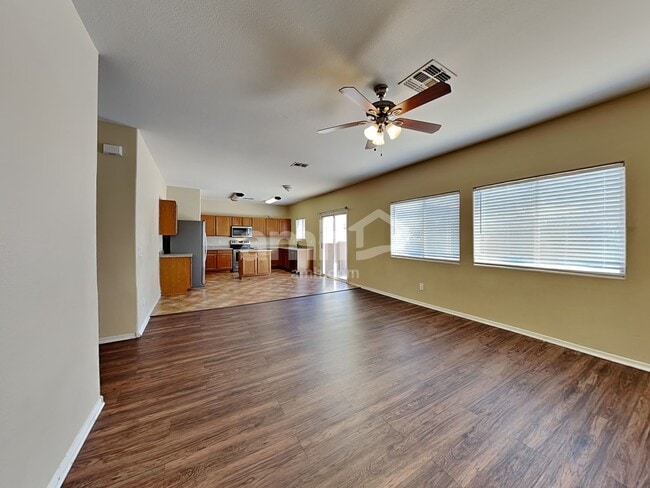Building Photo - 13240 W Watson Ln