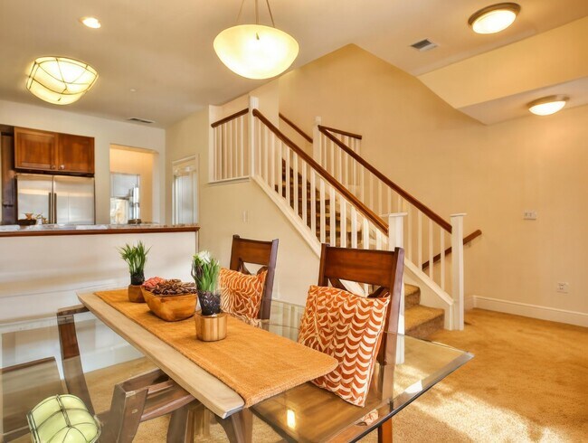 Building Photo - 6115 Old Quarry Loop