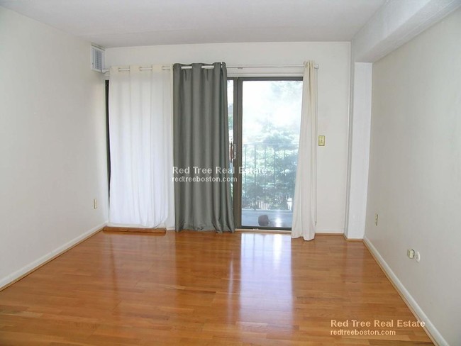 Foto del edificio - 55 Sewall Ave