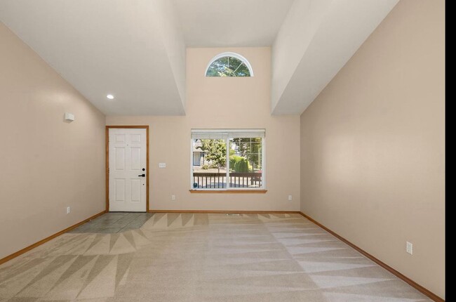 Building Photo - 4 bed in Pebble Creek