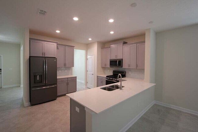Building Photo - 15088 Night Heron Drive