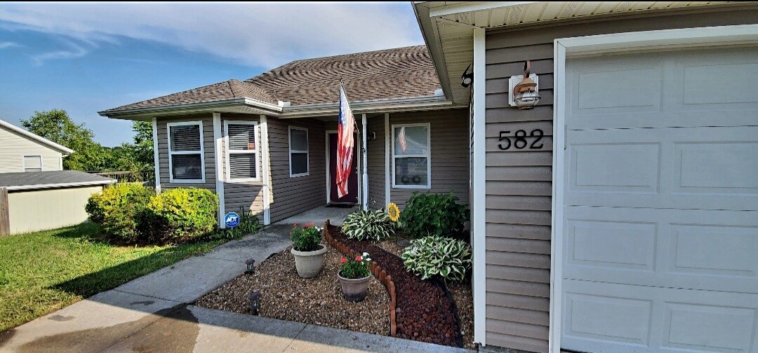 582 SE 110th Rd, Warrensburg, MO 64093 House for Rent in Warrensburg