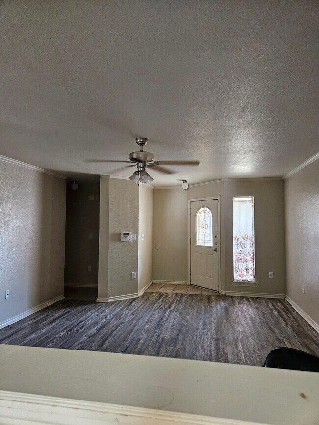 Building Photo - 5414 Lehigh St