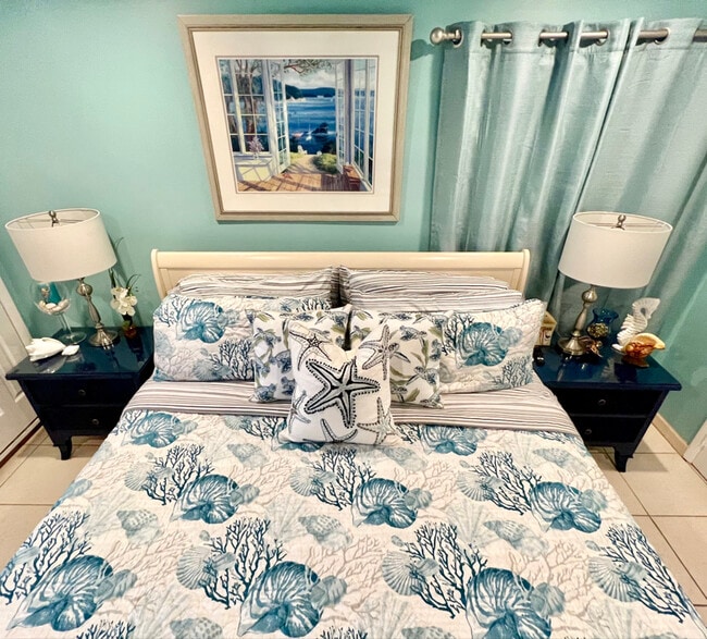 Foto del edificio - 715 S Ocean Dr