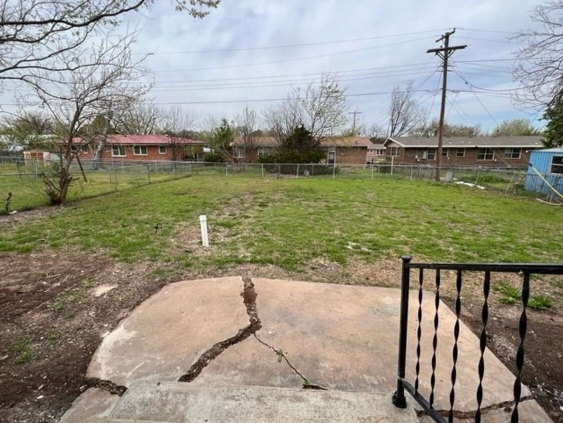 Building Photo - 1626 NW 38th St