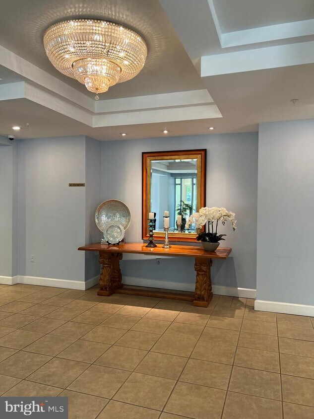 Foto principal - 3005 S Leisure World Blvd