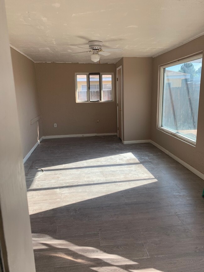 Large bedroom/ living space - 200 W Lucero Ave