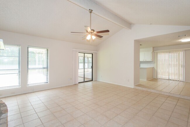 Foto del edificio - Charming 3/2 in South Austin at 290 and the Y in Oak Hill