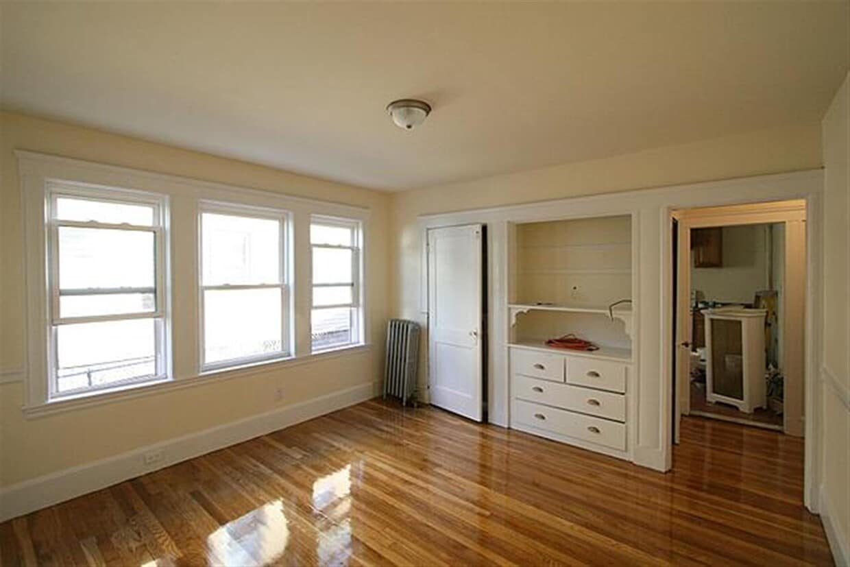 Primary Photo - 177 Boston Ave