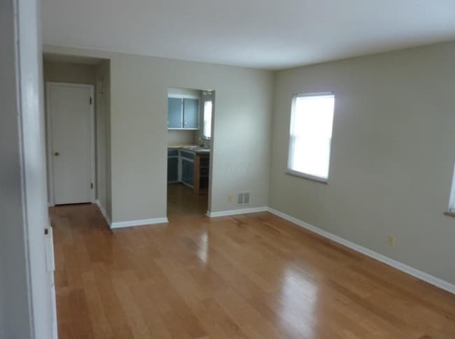 Building Photo - 3080 Steele Ave