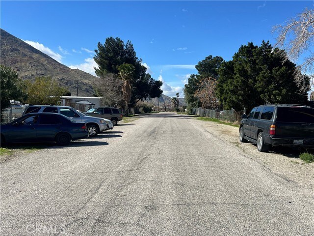 Foto del edificio - 51867 Lois Ave