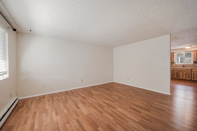 Building Photo - Downtown CDA duplex 3 bed 1 bath NEW REMODEL