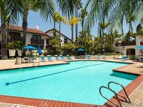 Building Photo - 8680 Villa La Jolla Dr